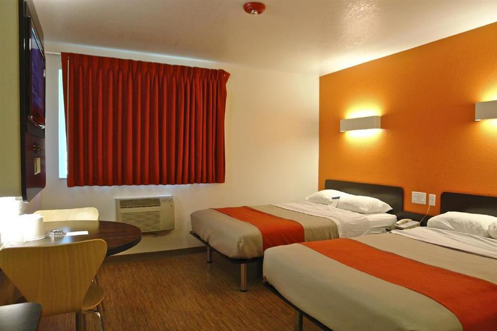 Econo Lodge アイダホフォールズ 部屋 写真